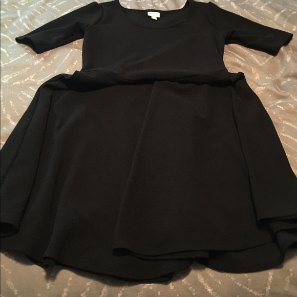 LuLaRoe Dresses & Skirts - Solid Black LuLaRoe Nicole in Size 2XL